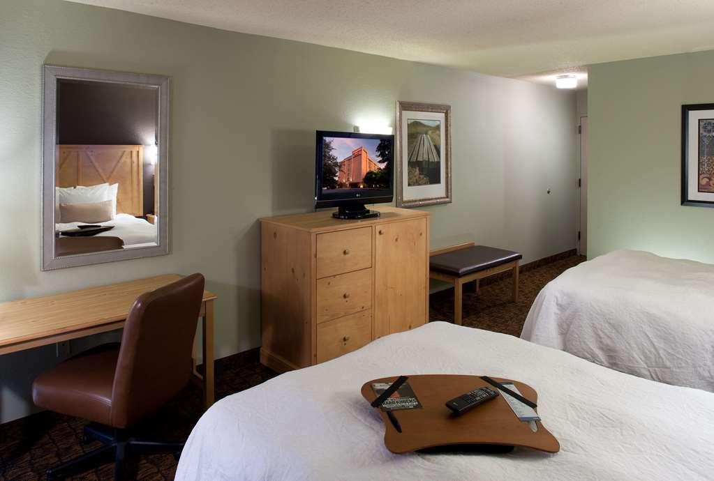 Hampton Inn Austin Nw Near The Domain Phòng bức ảnh